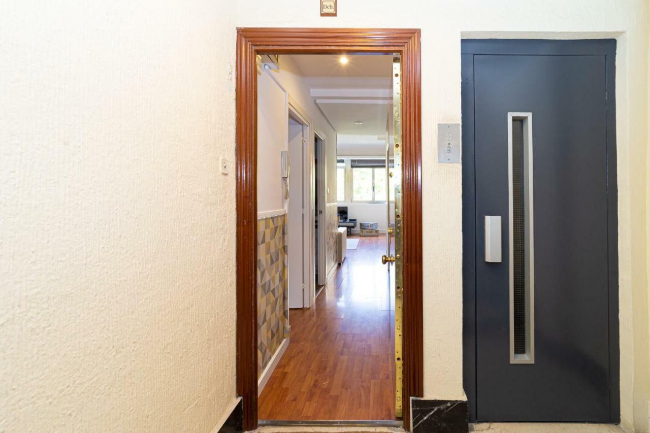 Apartamento Trafalgar Apartment Madrid Exterior photo